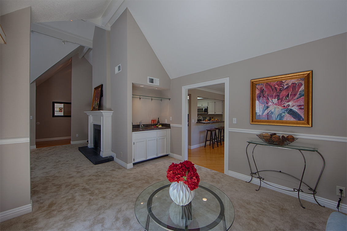 Family Room picture - 4152 Thain Way, Palo Alto 94306