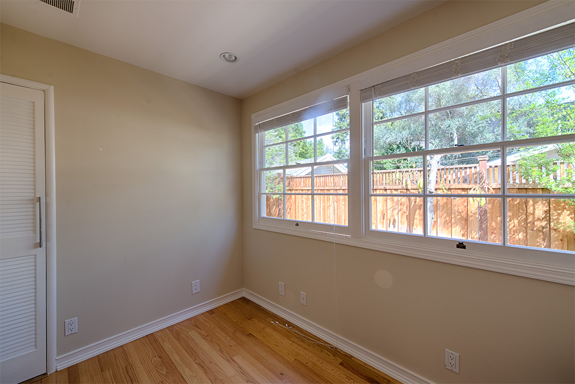Bedroom 2 (B) picture - 47 Walnut Ave, Atherton 94027