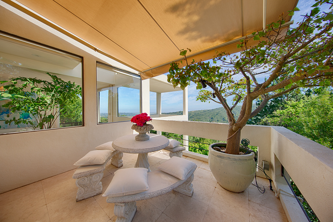Dining Balcony (B) Picture - 56 El Rey Rd, Portola Valley 94028 Dining Balcony (B) picture - 56 El Rey Rd, Portola Valley 94028