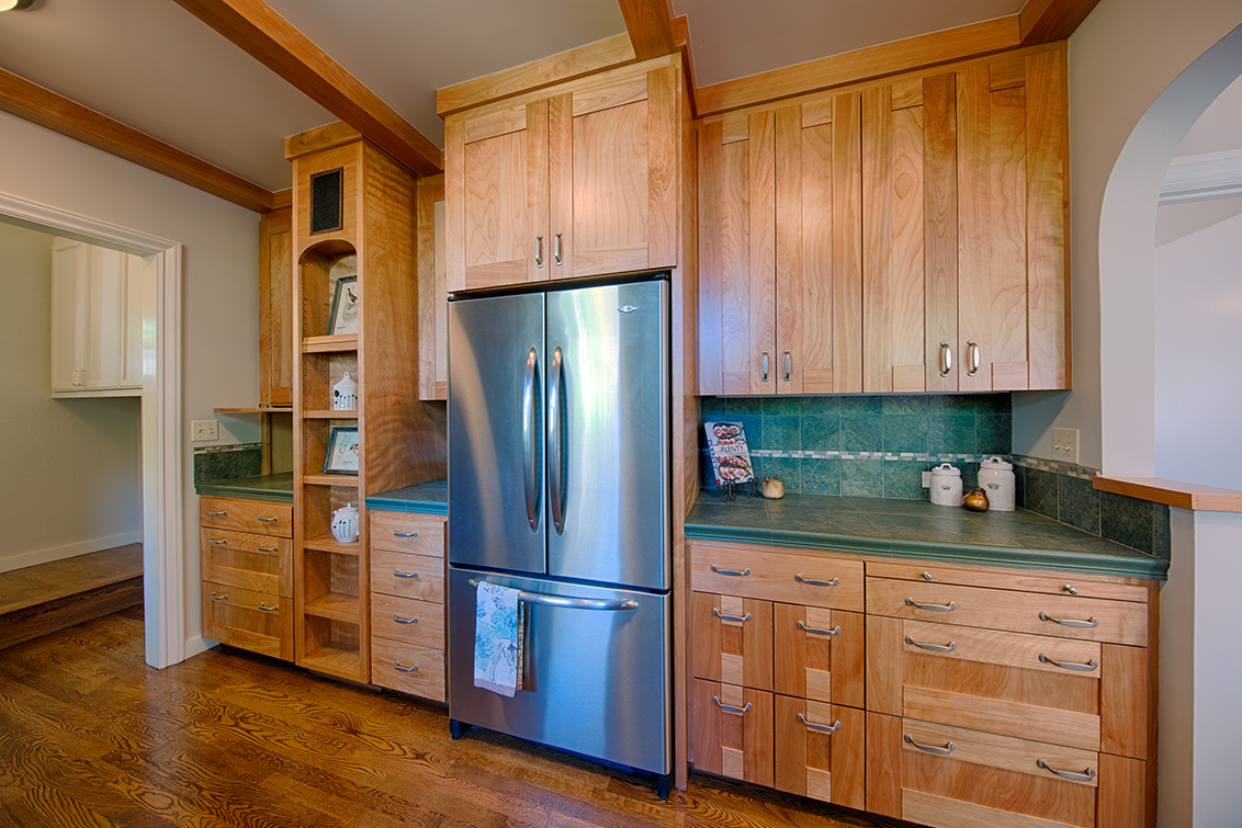 Kitchen (B) Picture - 569 Lowell Ave, Palo Alto 94301 Kitchen (B) picture - 569 Lowell Ave, Palo Alto 94301