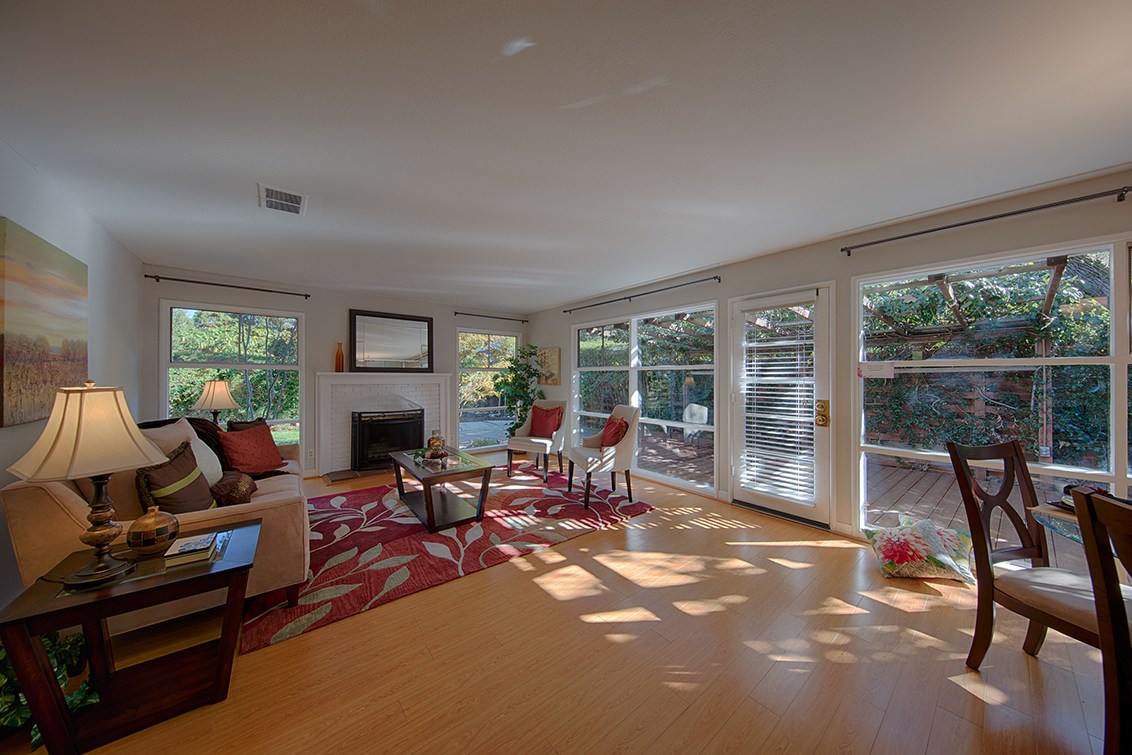 Living Room - 921 Newell Rd, Palo Alto 94303