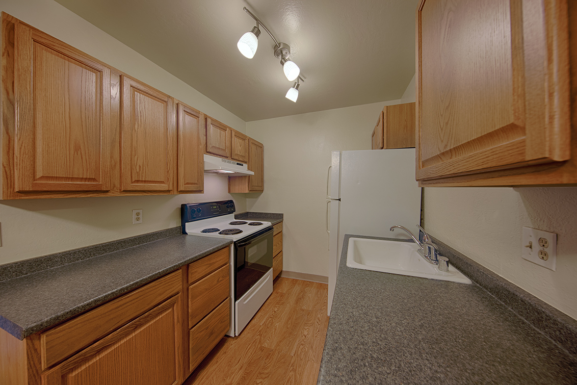 Kitchen - 411 Piccadilly Pl 5, San Bruno 94066