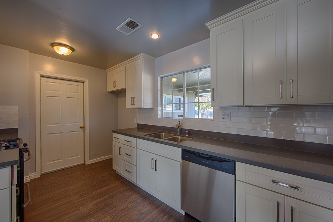 Kitchen - 1658 Purdue Ave, East Palo Alto 94303