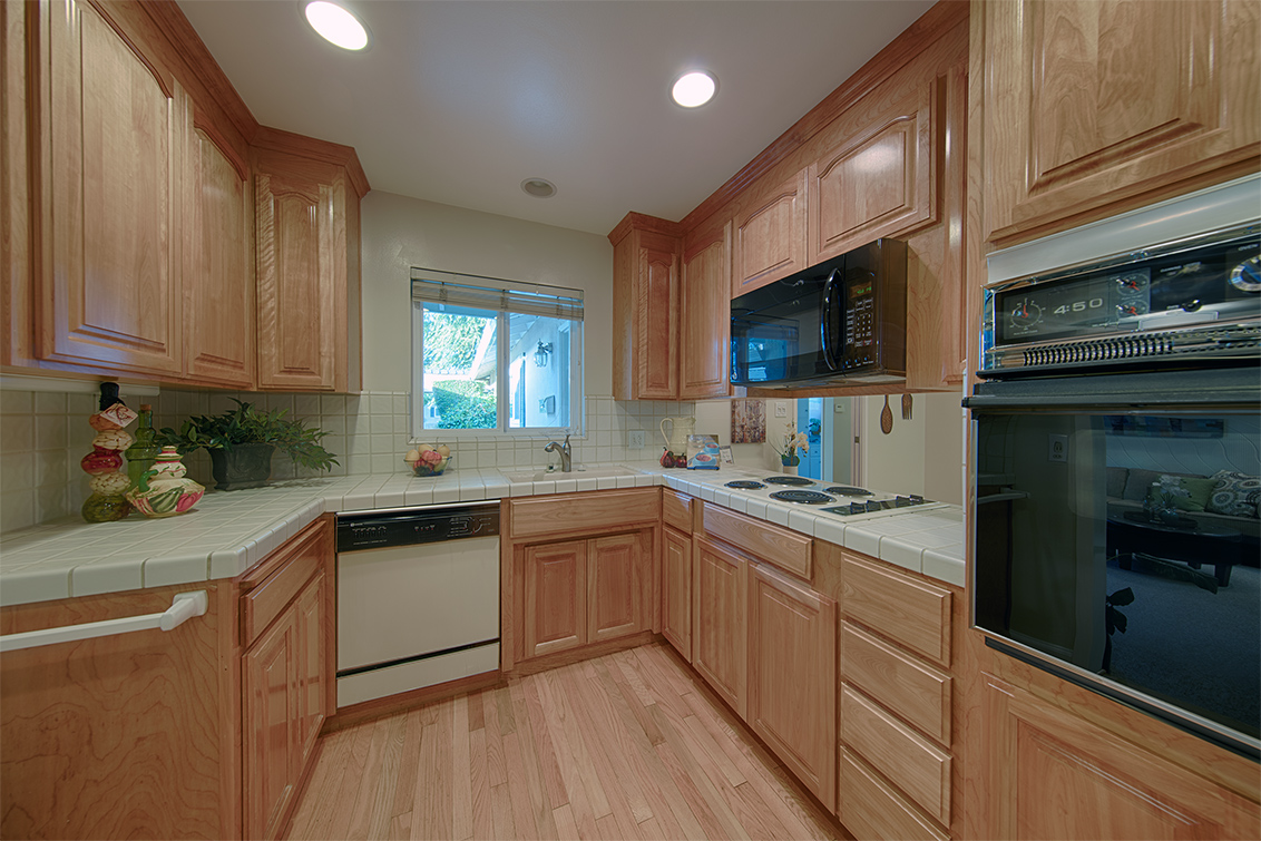 Kitchen - 888 Redbird Dr, San Jose 95125