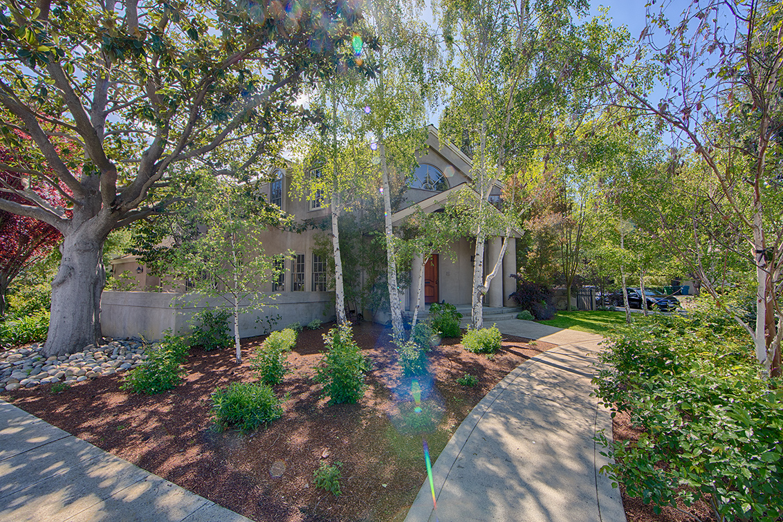 725 Center Dr - Palo Alto