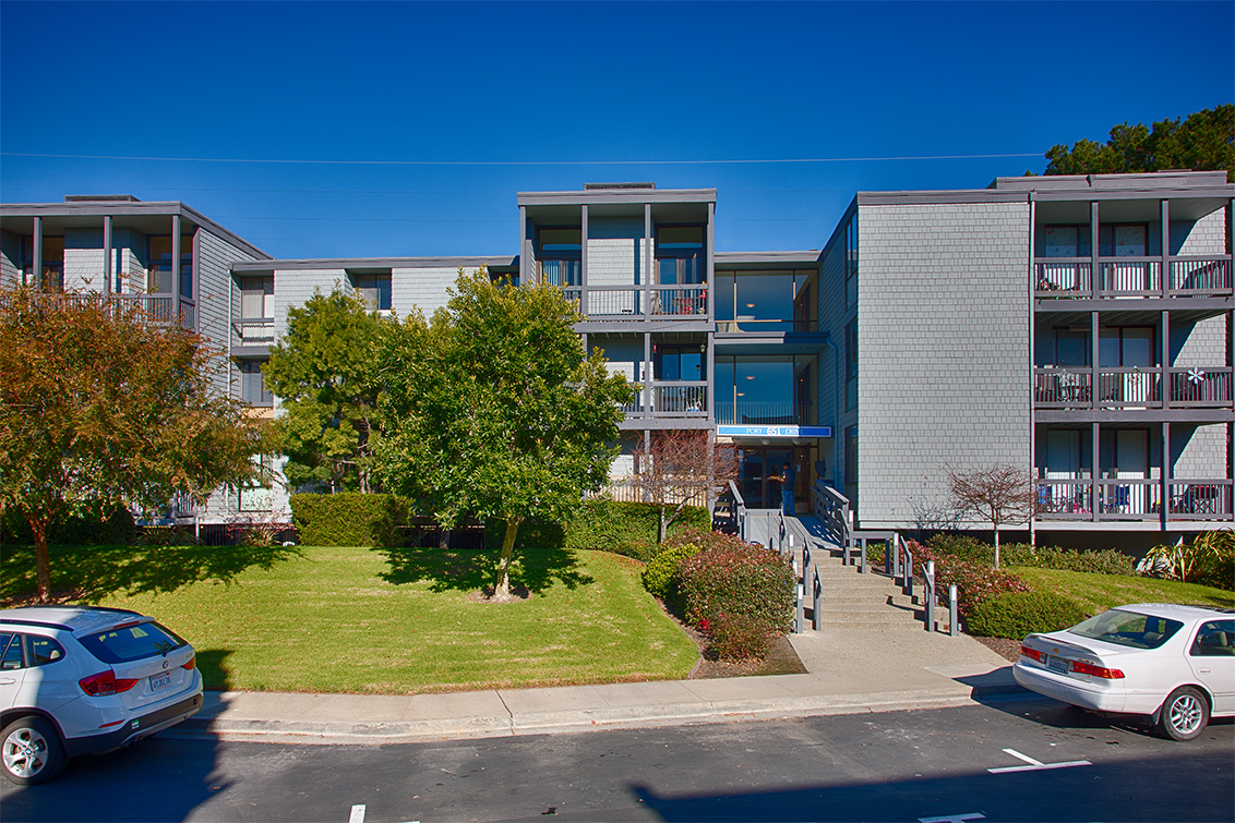 651 Port Dr 203 - San Mateo