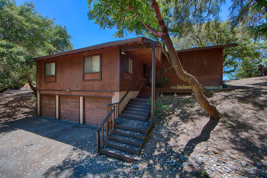 20073 Beatty Ridge Rd - Los Gatos