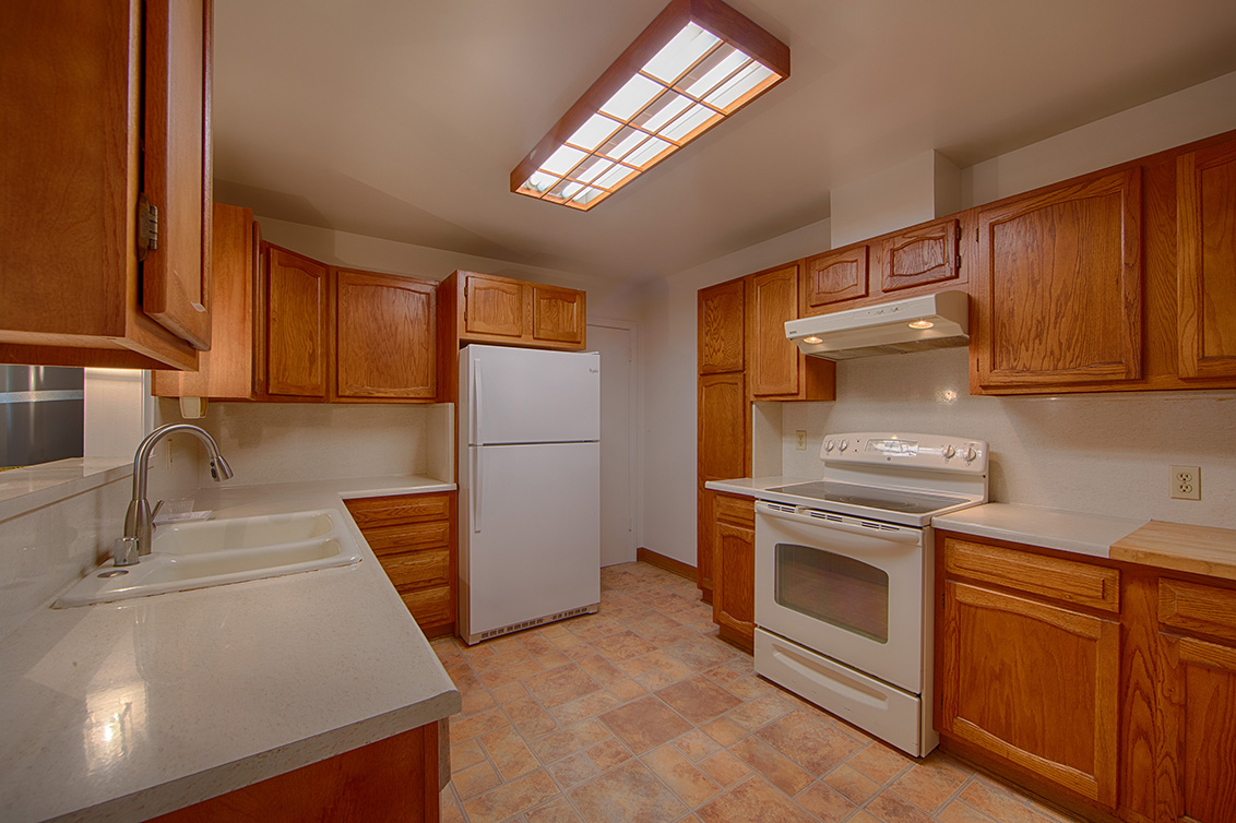 Kitchen - 3111 Cowper St, Palo Alto 94306