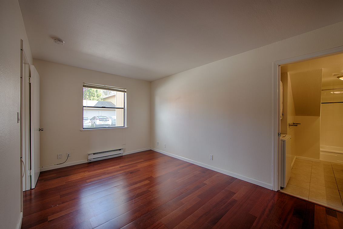 Bedroom 1 (B) Picture - 566 Vista Ave, Palo Alto 94306 Bedroom 1 (B) picture - 566 Vista Ave, Palo Alto 94306