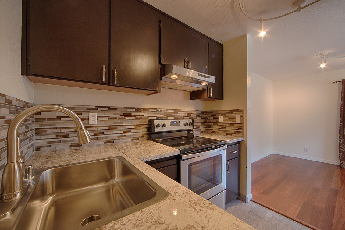Kitchen (C) Picture - 566 Vista Ave, Palo Alto 94306 Kitchen (C) picture - 566 Vista Ave, Palo Alto 94306