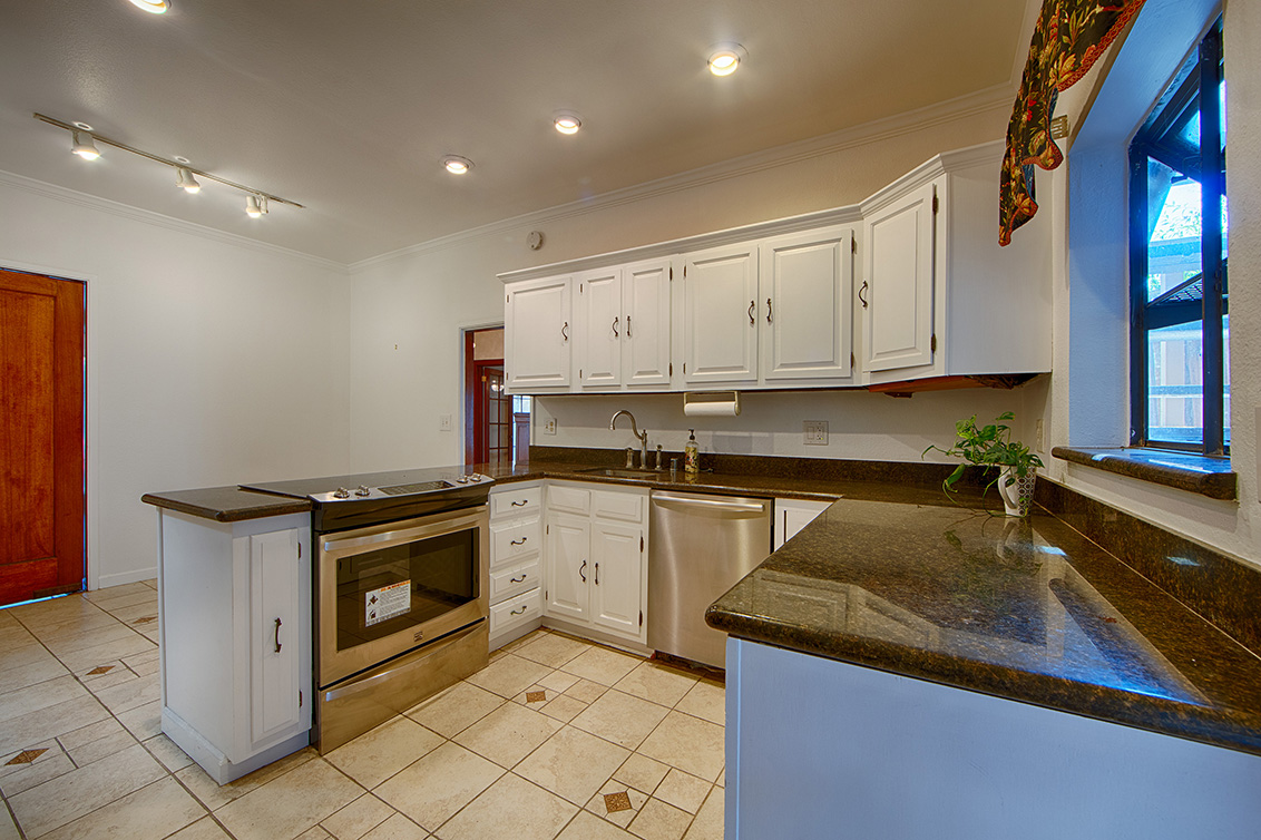 Kitchen (B) Picture - 2055 Alameda Way, San Jose 95126 Kitchen (B) picture - 2055 Alameda Way, San Jose 95126