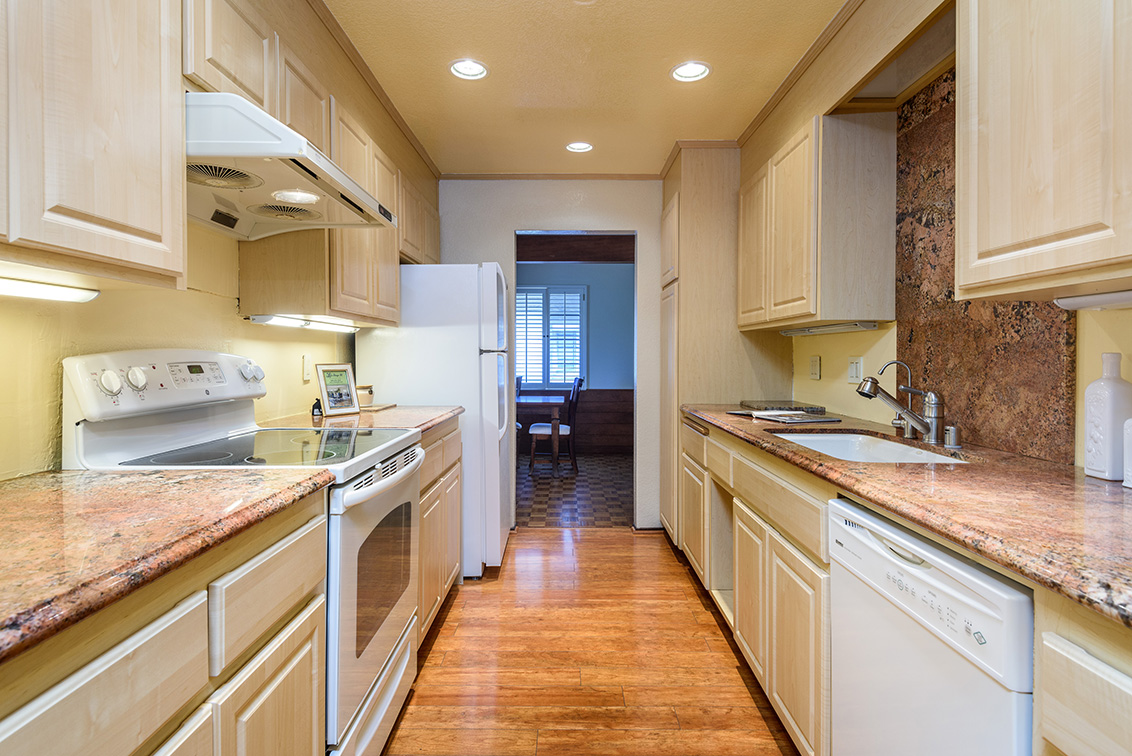 Kitchen (B) picture - 1126 Brewster Ave, Redwood City 94062