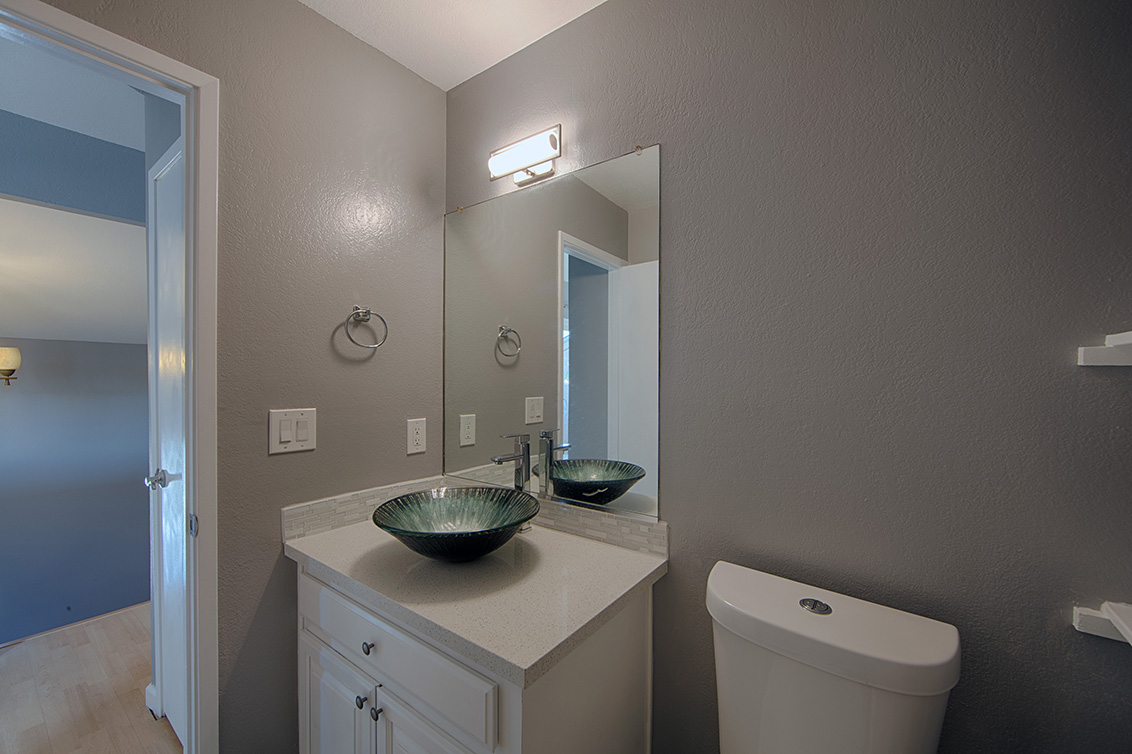 Half Bath (A) Picture - 2128 Canoas Garden Ave B, San Jose 95125 Half Bath (A) picture - 2128 Canoas Garden Ave B, San Jose 95125