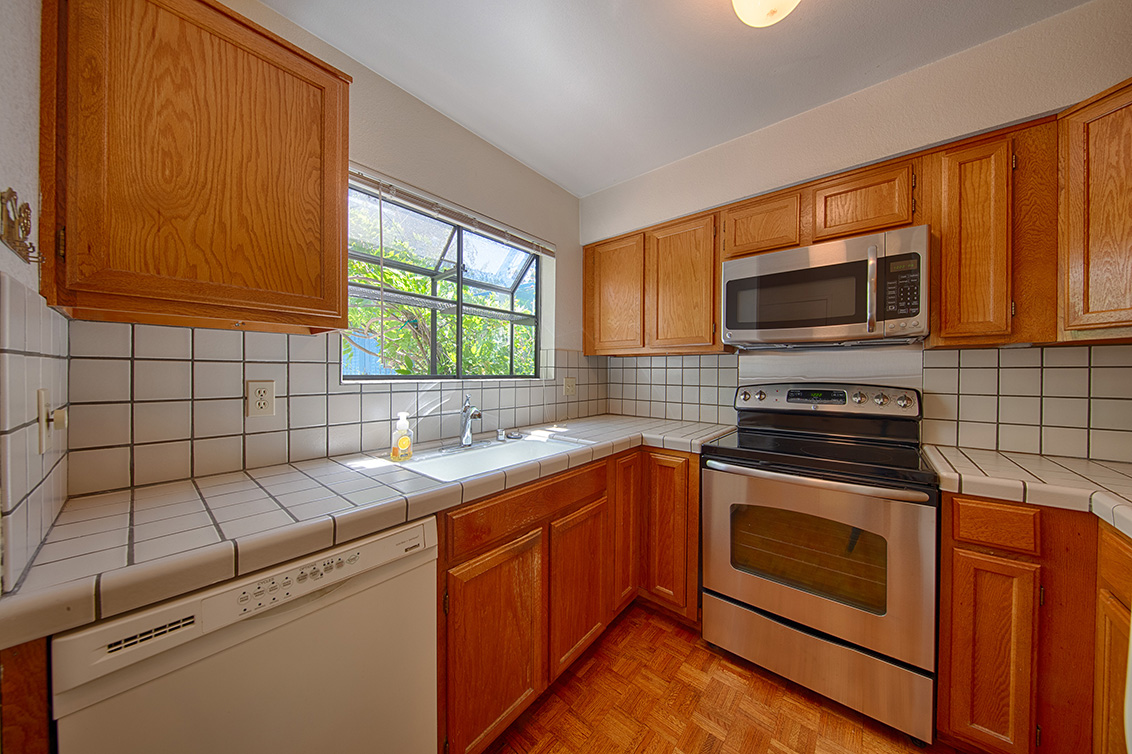 Kitchen - 731 Chestnut St 100, San Carlos 94070