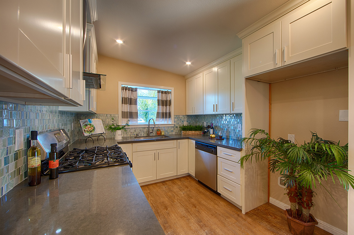 Kitchen - 566 Cypress Ave, Sunnyvale 94085