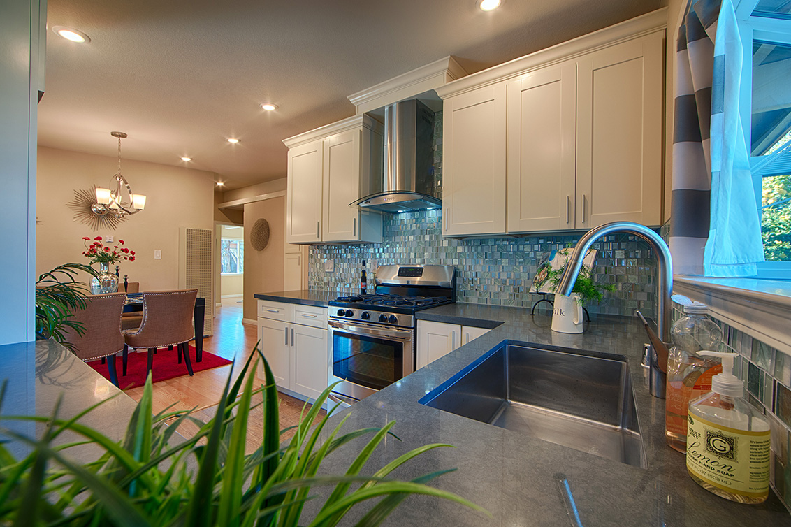 Kitchen (C) picture - 566 Cypress Ave, Sunnyvale 94085
