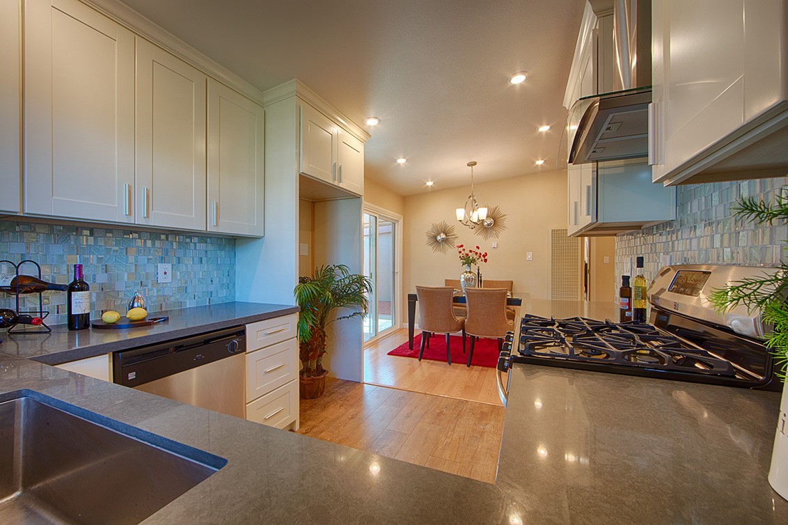 Kitchen (D) picture - 566 Cypress Ave, Sunnyvale 94085