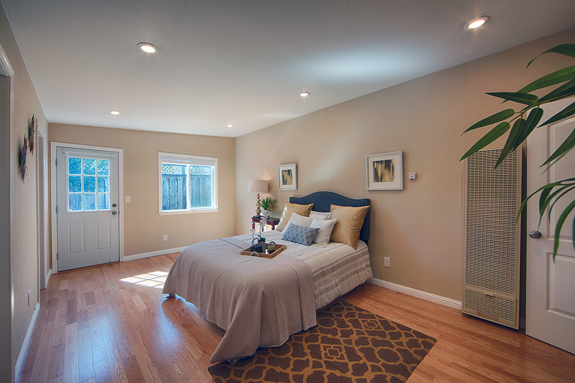 Master Bedroom (B) picture - 566 Cypress Ave, Sunnyvale 94085