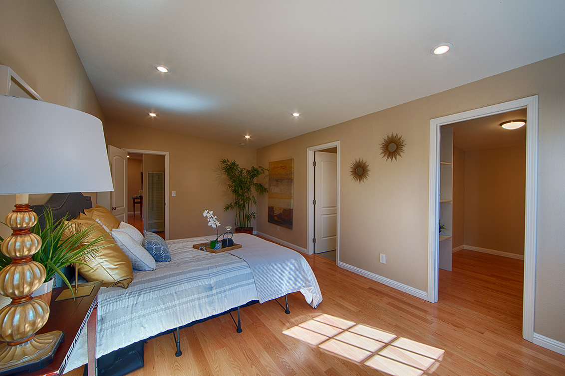 Master Bedroom (D) picture - 566 Cypress Ave, Sunnyvale 94085