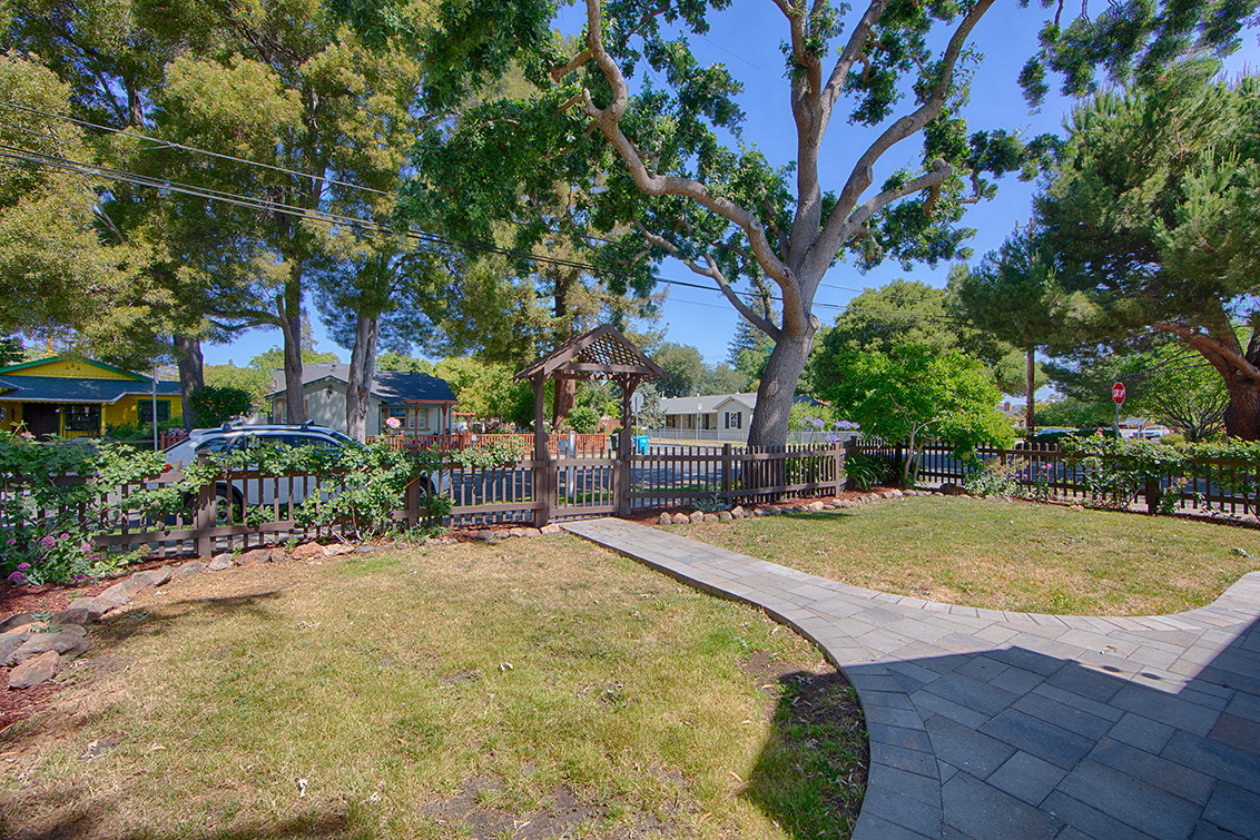 Front Yard (A) Picture - 90 Dexter Ave, Redwood City 94063 Front Yard (A) picture - 90 Dexter Ave, Redwood City 94063