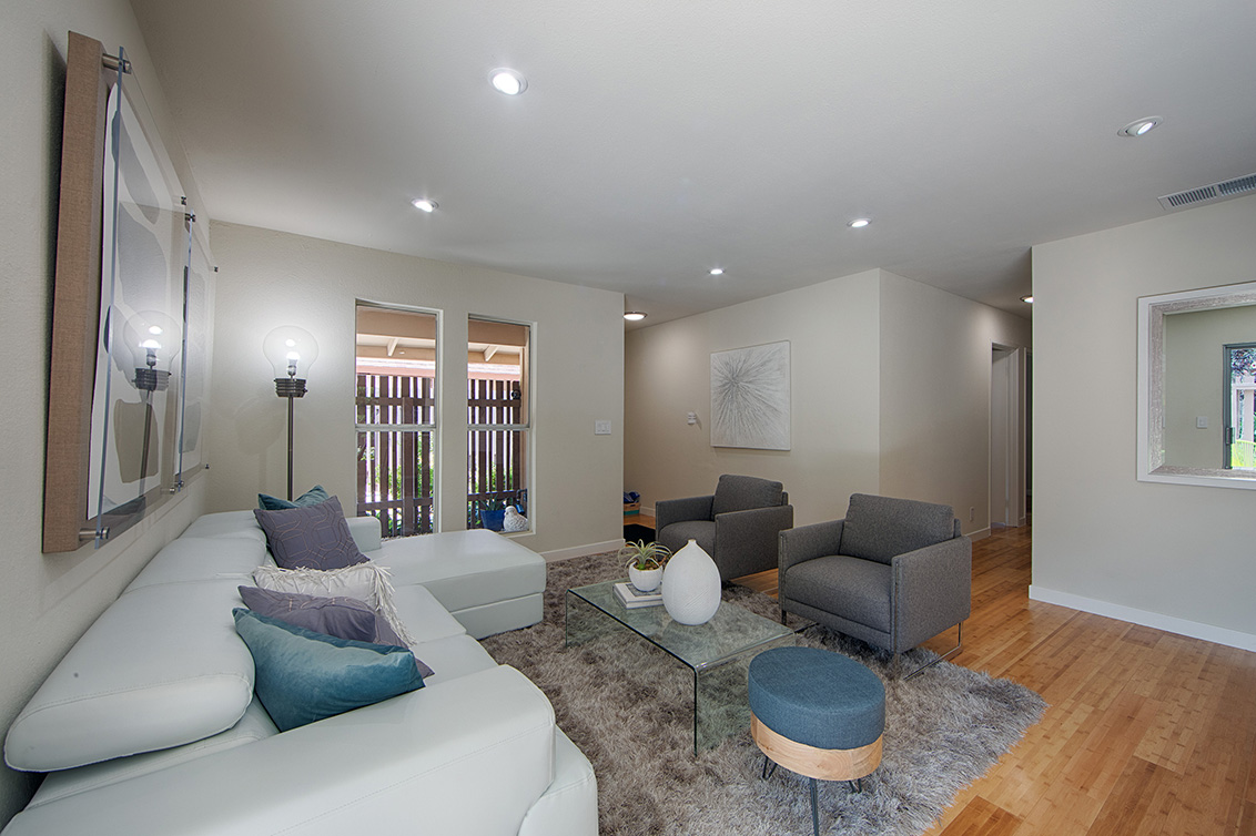 Living Room (C) picture - 224 E Red Oak Dr L, Sunnyvale 94086