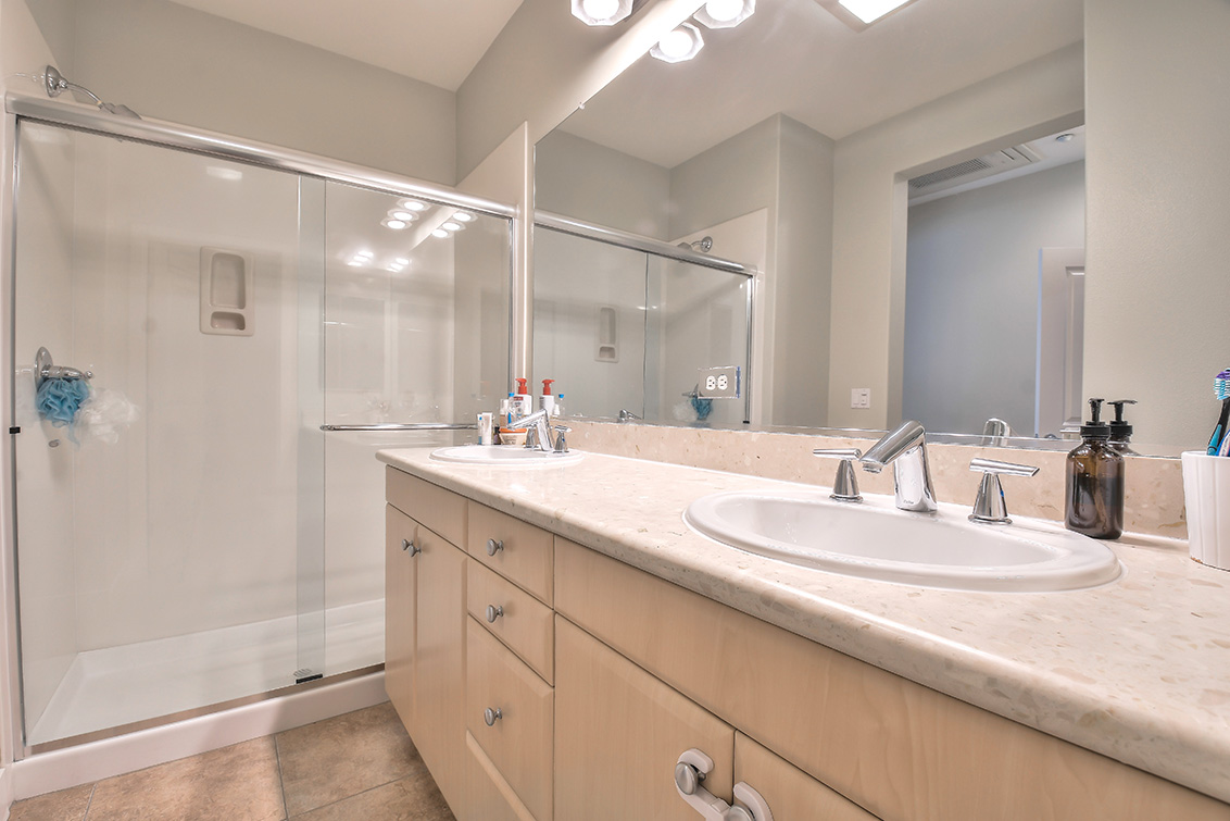Bathroom 2 (A) picture - 3733 Egret Ln, Palo Alto 94303