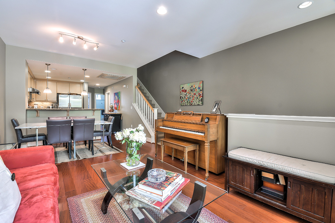 Living Room (D) picture - 3733 Egret Ln, Palo Alto 94303