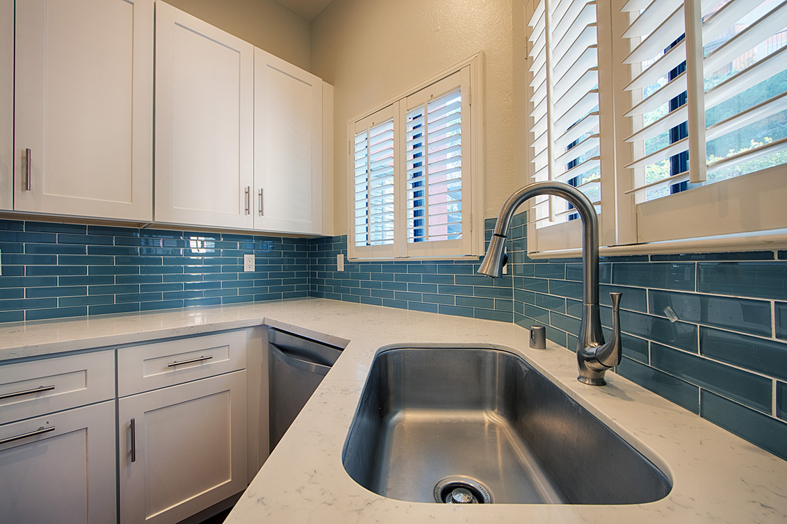 Kitchen (D) Picture - 2 Elm St 202, San Carlos 94070 Kitchen (D) picture - 2 Elm St 202, San Carlos 94070