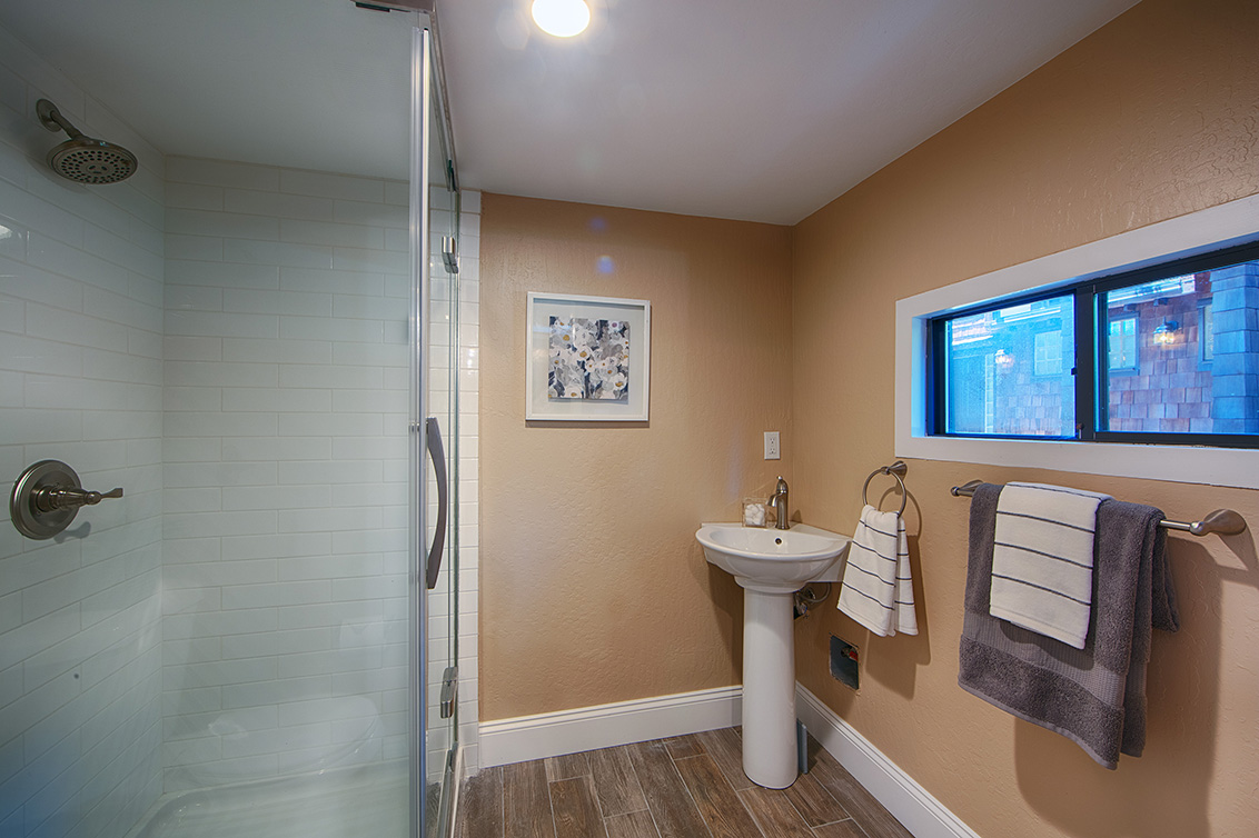 Cottage Bath (A) Picture - 4123 Fair Oaks Ave, Menlo Park 94025 Cottage Bath (A) picture - 4123 Fair Oaks Ave, Menlo Park 94025
