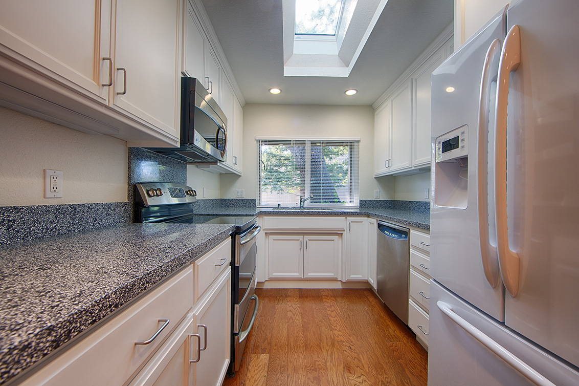 Kitchen - 10110 Firwood Dr, Cupertino 95014