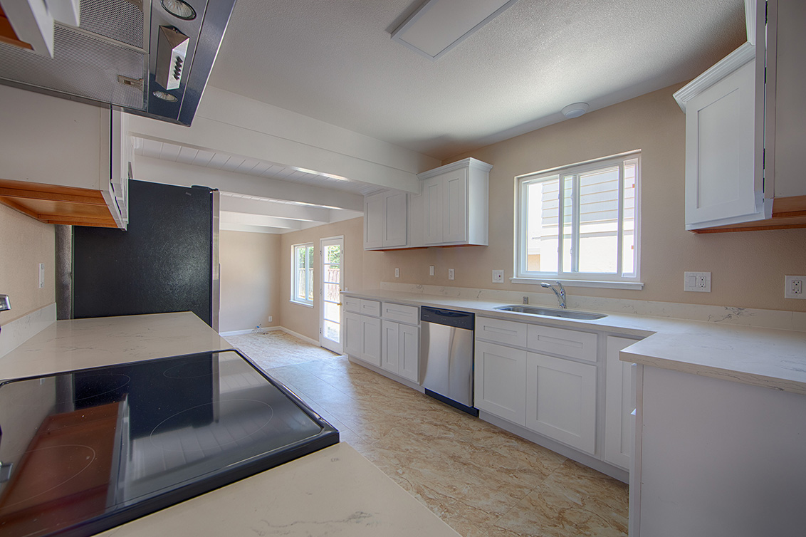 Kitchen - 2881 Forbes Ave, Santa Clara 95051