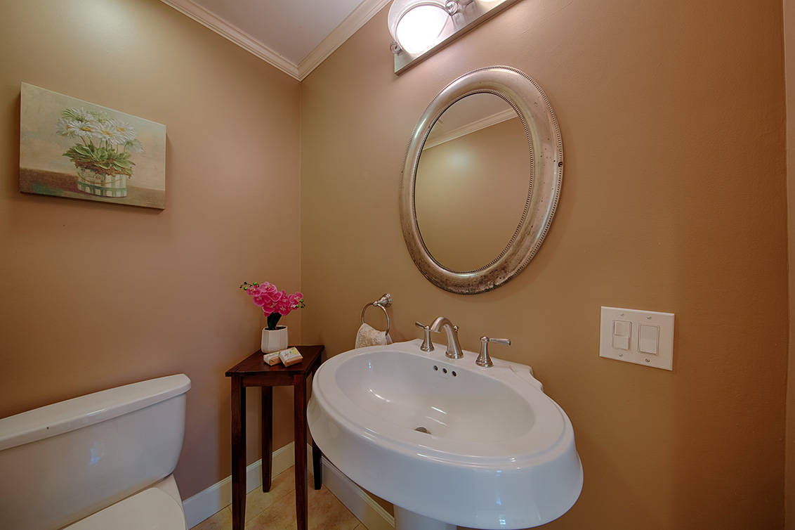 Half Bath (A) Picture - 518 Georgia Ave, Palo Alto 94306 Half Bath (A) picture - 518 Georgia Ave, Palo Alto 94306