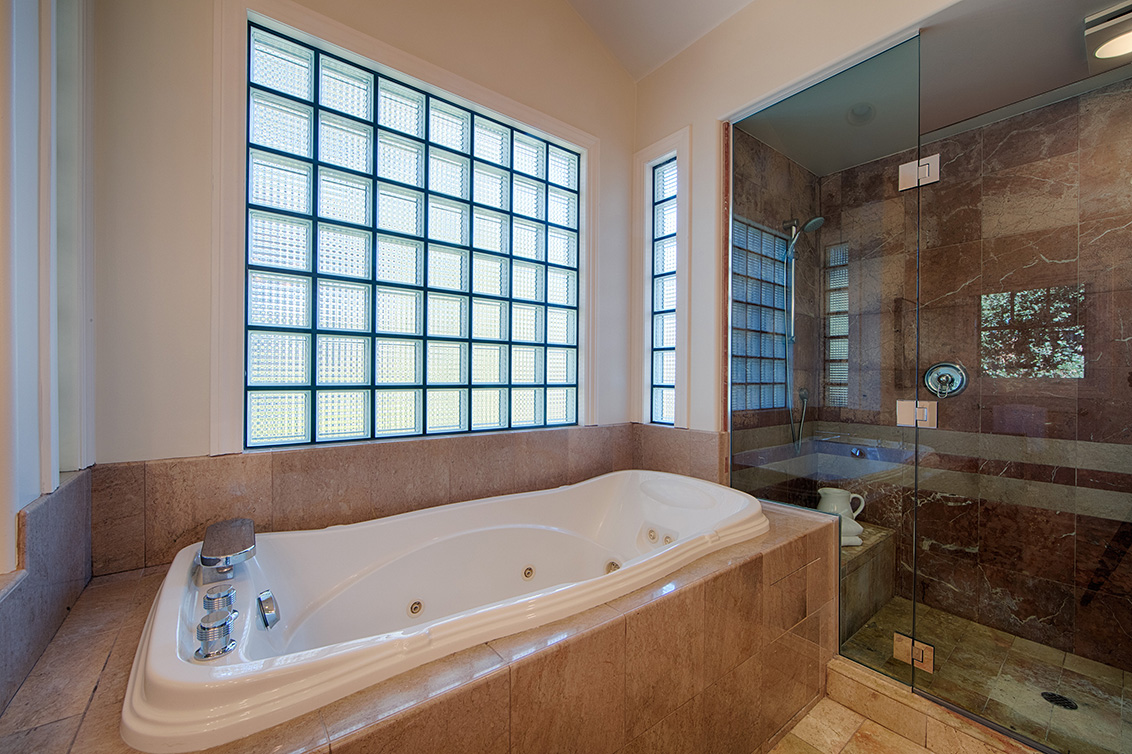 Master Bath (C) Picture - 518 Georgia Ave, Palo Alto 94306 Master Bath (C) picture - 518 Georgia Ave, Palo Alto 94306