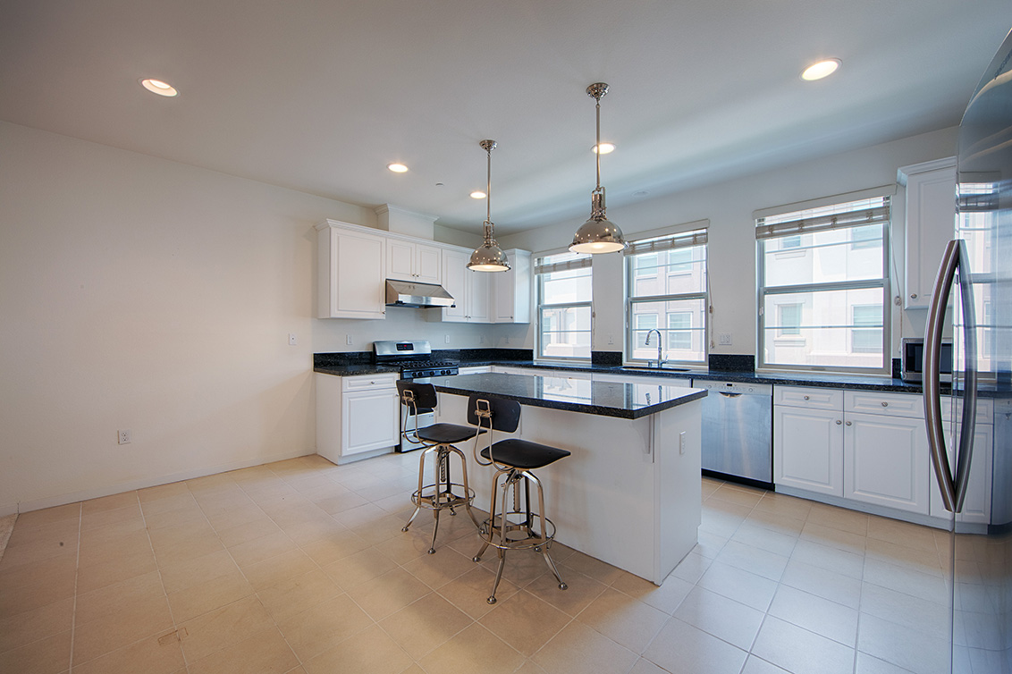 Kitchen - 1081 Harebell Pl, Santa Clara 95131