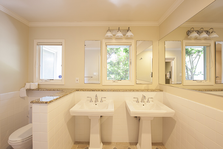 Master Bath (A) Picture - 554 Hilbar Ln, Palo Alto 94303 Master Bath (A) picture - 554 Hilbar Ln, Palo Alto 94303