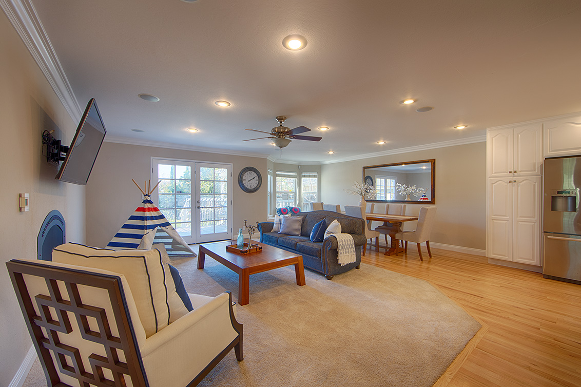 Family Room (A) Picture - 15612 Linda Ave, Los Gatos 95032 Family Room (A) picture - 15612 Linda Ave, Los Gatos 95032