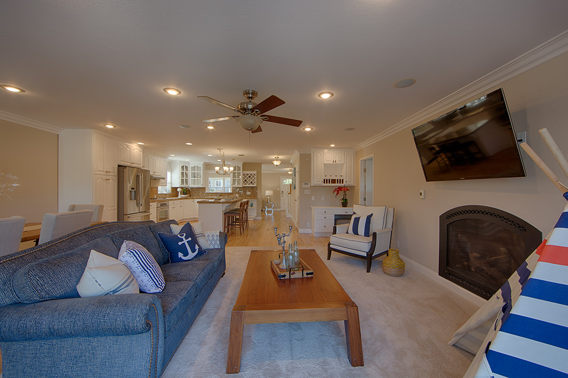 Family Room (B) Picture - 15612 Linda Ave, Los Gatos 95032 Family Room (B) picture - 15612 Linda Ave, Los Gatos 95032
