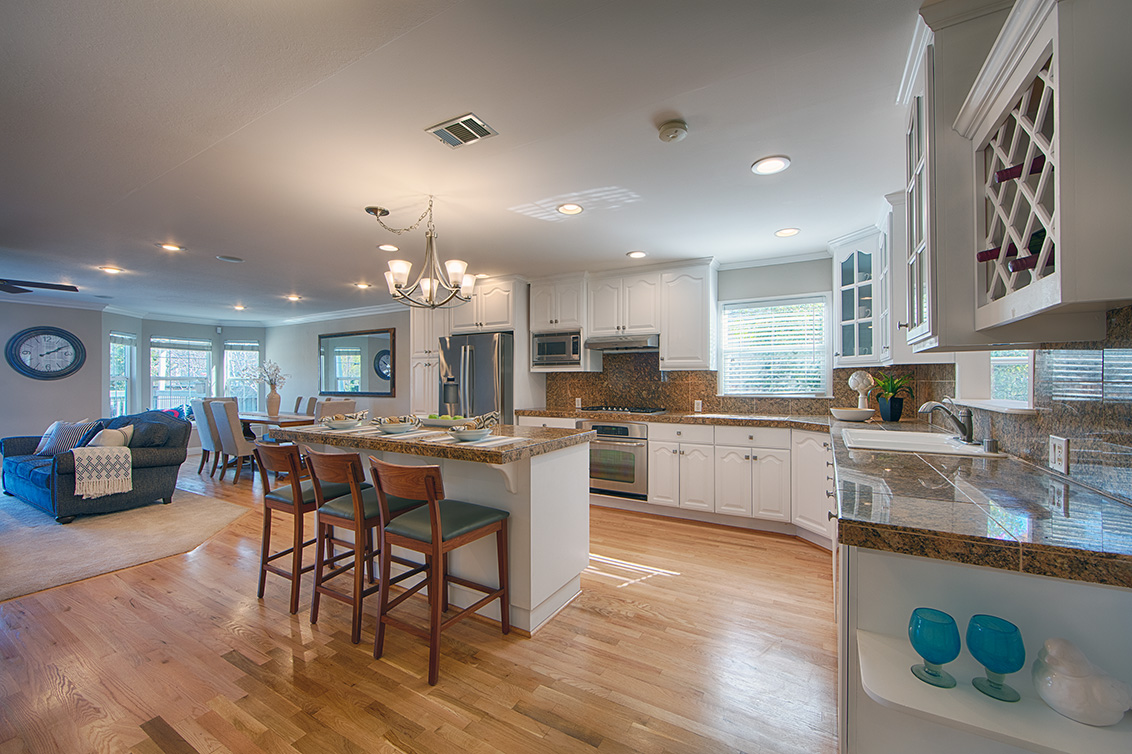 Kitchen - 15612 Linda Ave, Los Gatos 95032
