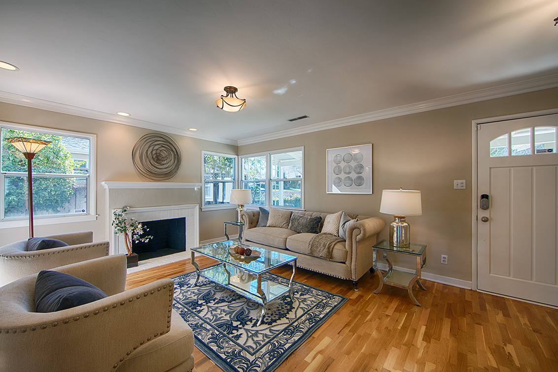 Living Room (B) picture - 15612 Linda Ave, Los Gatos 95032