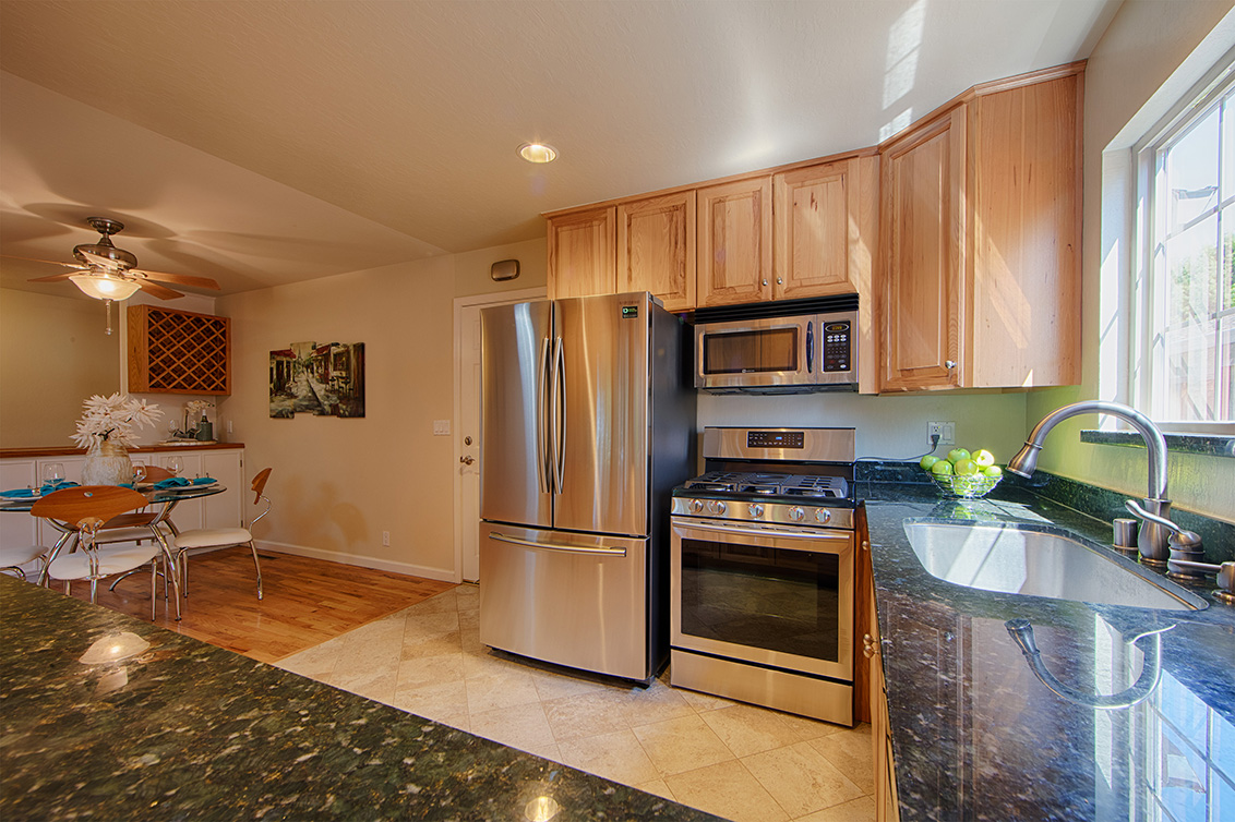 Kitchen (C) Picture - 3466 Lindenoaks Dr, San Jose 95117 Kitchen (C) picture - 3466 Lindenoaks Dr, San Jose 95117
