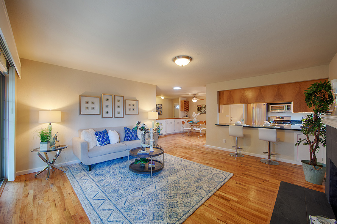 Living Room (C) Picture - 3466 Lindenoaks Dr, San Jose 95117 Living Room (C) picture - 3466 Lindenoaks Dr, San Jose 95117