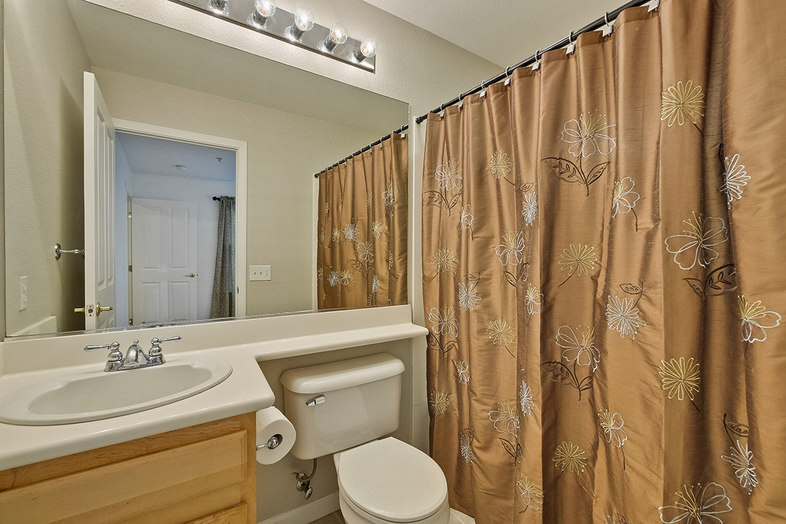 Bathroom 2 (A) Picture - 127 Montelena Ct, Mountain View 94040 Bathroom 2 (A) picture - 127 Montelena Ct, Mountain View 94040