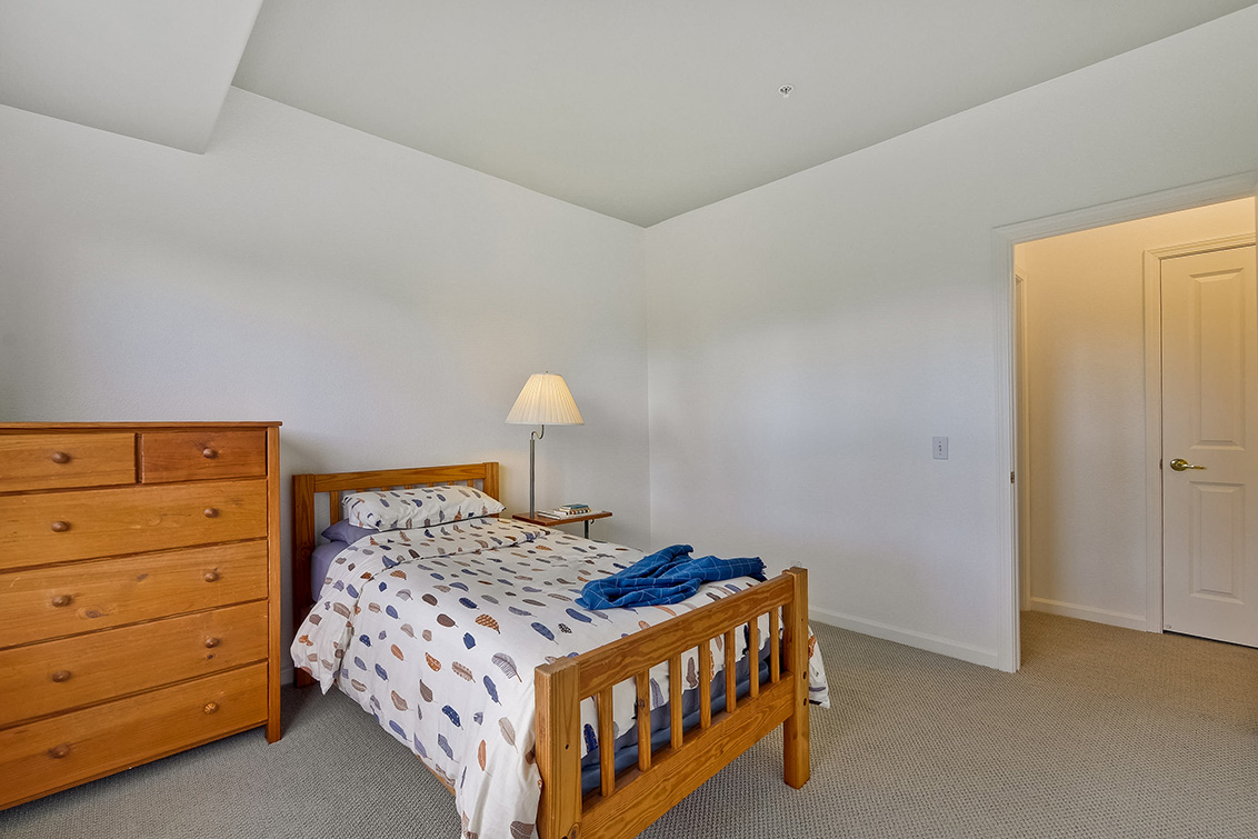 Bedroom 3 (D) Picture - 127 Montelena Ct, Mountain View 94040 Bedroom 3 (D) picture - 127 Montelena Ct, Mountain View 94040