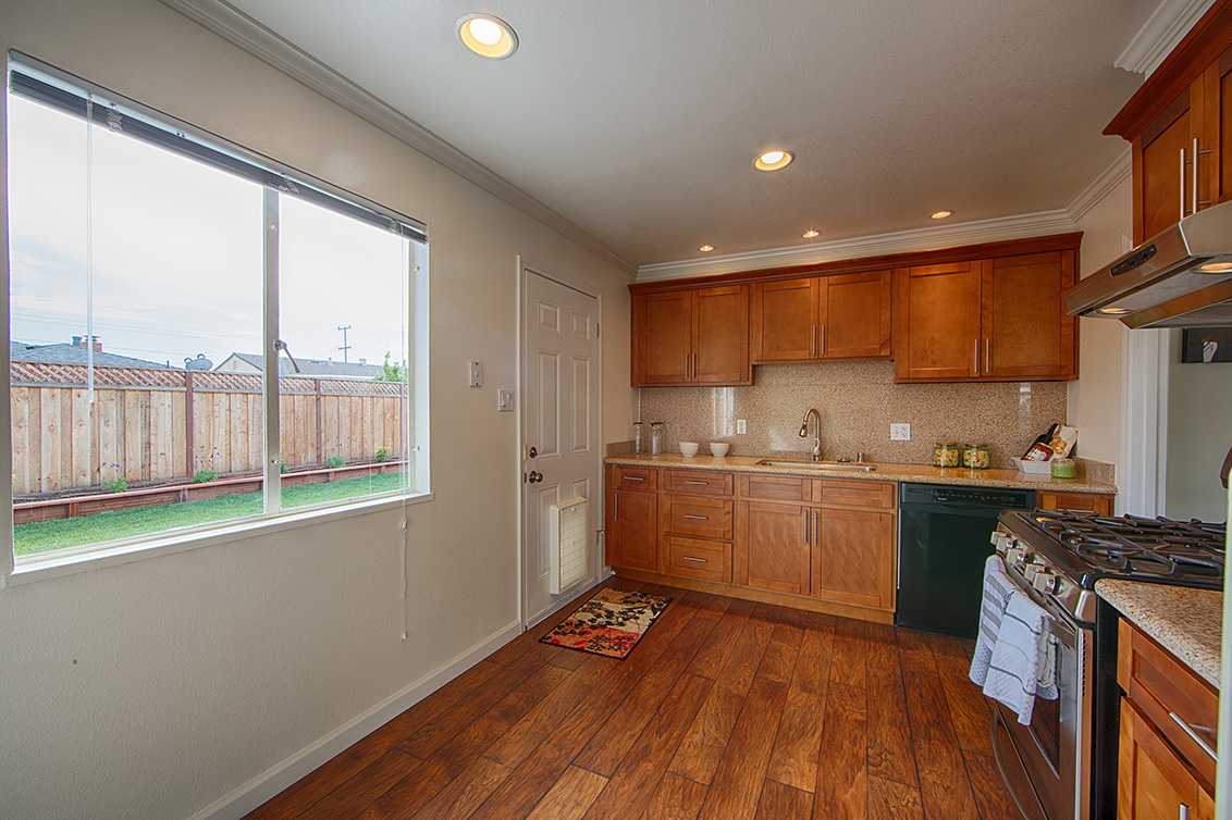 Kitchen - 4718 Nicolet Ave, Fremont 94536