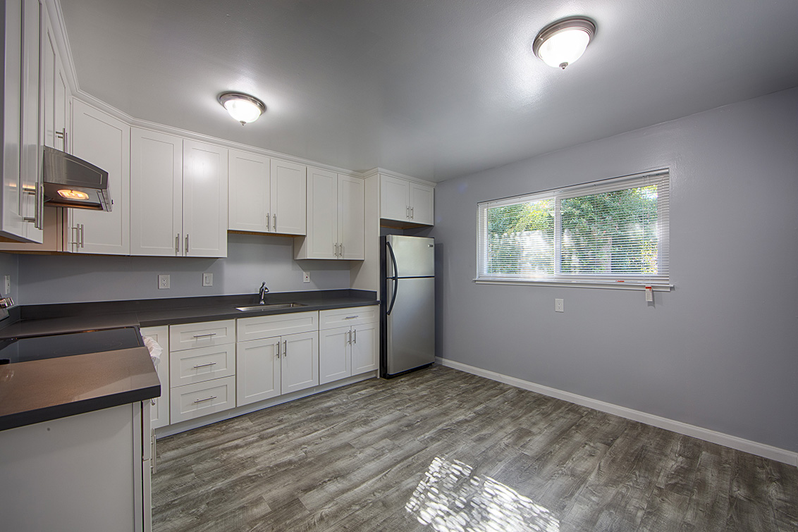 Kitchen - 261 Oak St, Mountain View 94041
