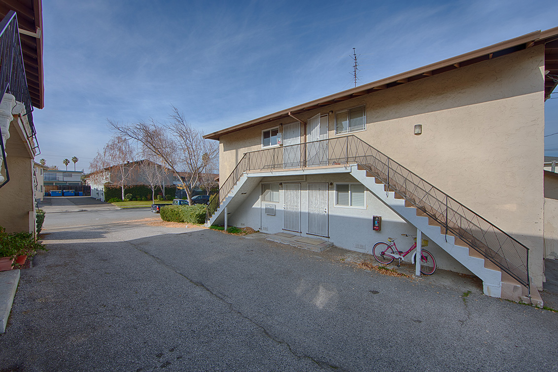 Entrances (B) Picture - 1662 Ontario Dr, Sunnyvale 94087 Entrances (B) picture - 1662 Ontario Dr, Sunnyvale 94087