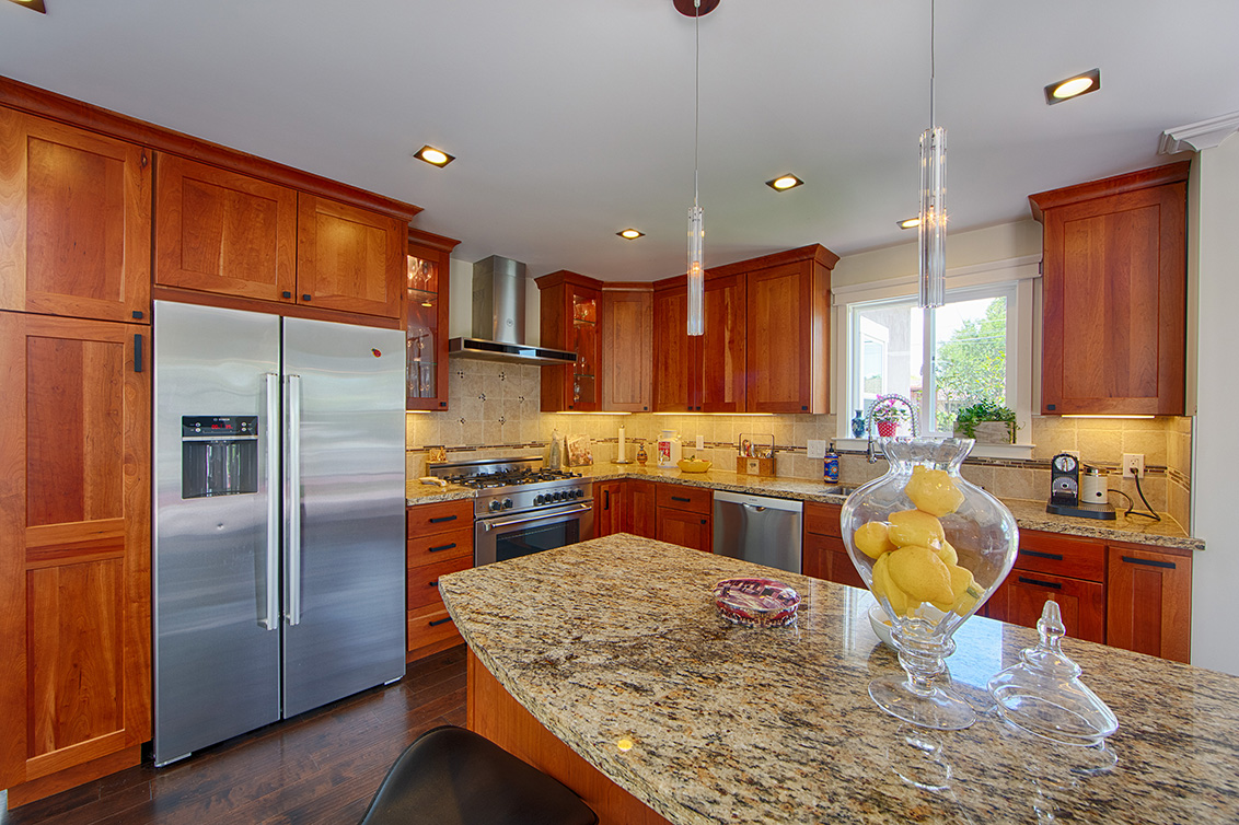 Kitchen - 1790 Pilgrim Ave, Mountain View 94040
