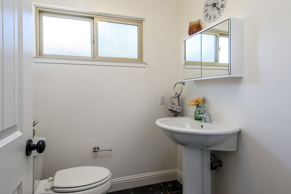 Half Bath (A) Picture - 2624 Ponce Ave, Belmont 94002 Half Bath (A) picture - 2624 Ponce Ave, Belmont 94002