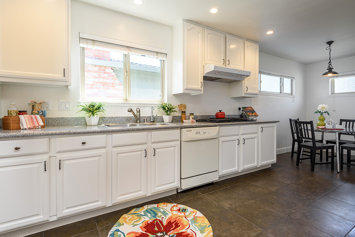 Kitchen - 2624 Ponce Ave, Belmont 94002