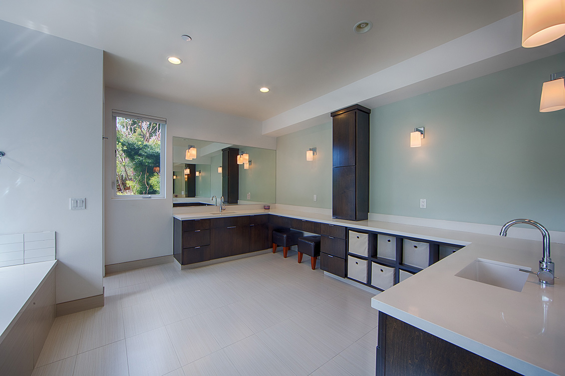 Master Bath (A) picture - 16860 Quarry Rd, Los Gatos 95030